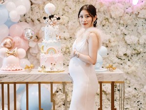 Baby Shower Crazy Rich Malaysia, Tebak Jenis Kelamin Bayi Pakai Tas Gucci