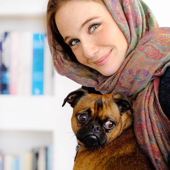 Kini Claire menganggap kursi roda adalah bagian dari dirinya. Setelah lebih menerima dan membuka diri, wanita bergelar PhD tersebut merasa punya tujuan yakni untuk mewakili sesama disabilitas. Foto: Instagram @claire.freeman.nz