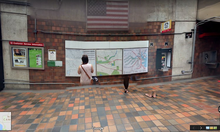 Glitch di Google Maps yang Bikin Hasilnya Kocak! Glitch yang ada pada Google Maps biasa terjadi. Tapi terkadang hasilnya bisa mengocok perut karena menampilkan gambar yang aneh.