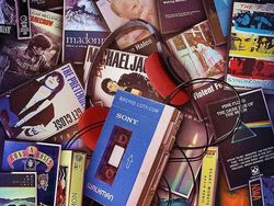 Nostalgia dengan Gadget Jadul, Auto Bikin Kangen!