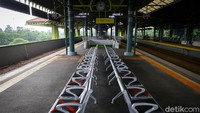 Kemudian untuk operator juga harus menggunakan perlindungan diri yang lengkap. Karena risiko terpaparnya sangat besar.