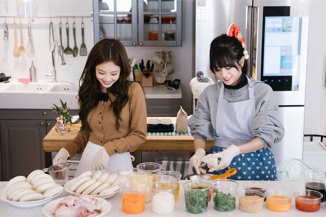 Jennie BLACKPINK Jago Masak, 5 Momen Ini Buktinya - Halaman 3