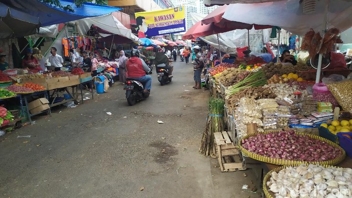 Ditutup Usai Pedagang Positif Corona, Begini Kondisi Pasar ...