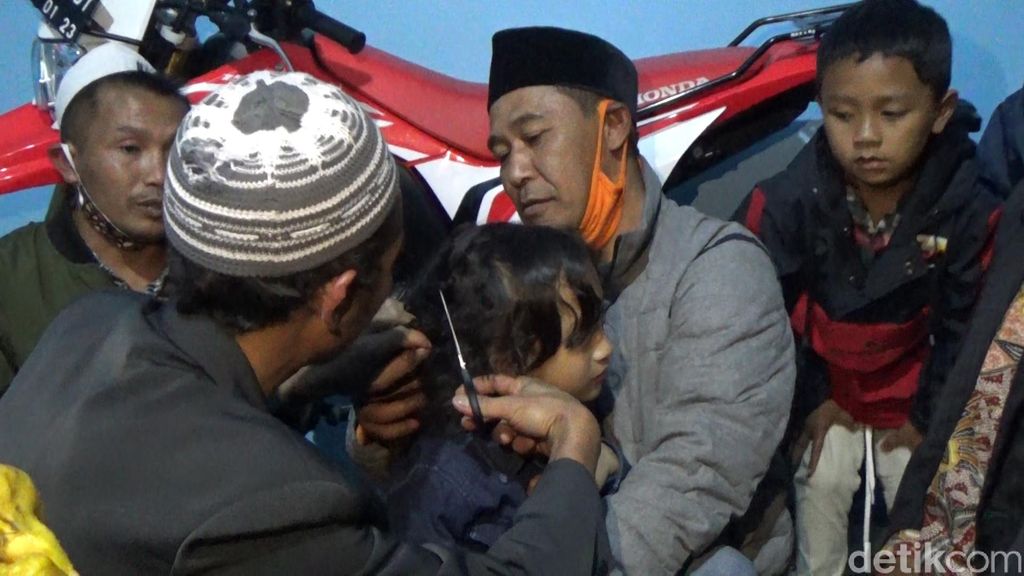 Makanan Untuk Ruwatan Rambut Gimbal