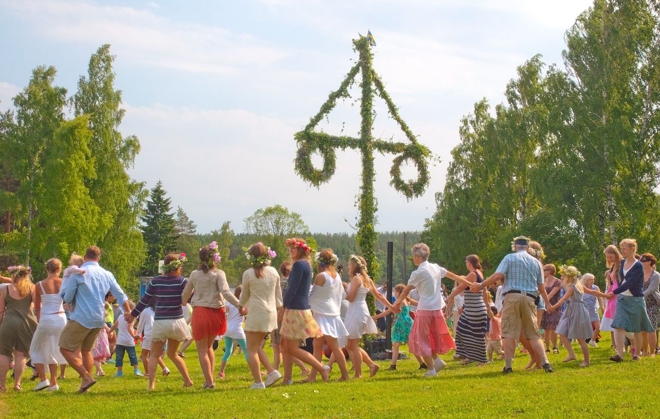 Tak Seram Seperti di Film, Ini Festival Midsommar di Dunia Nyata