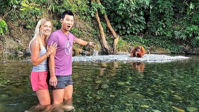 Pasangan Turis Terjebak di Bukit Lawang Pasangan Turis dari Inggris Terjebak di Bukit Lawang