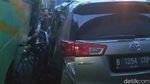 Penampakan Mobil Ringsek yang Seruduk Truk di Tol Pemalang
