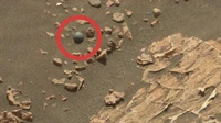 penampakan objek aneh di Mars