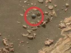 Tak Cuma Benda Mirip Tulang Kaki, Ini Objek Aneh Ditemukan di Mars