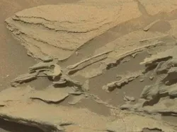 Tak Cuma Benda Mirip Tulang Kaki, Ini Objek Aneh Ditemukan di Mars