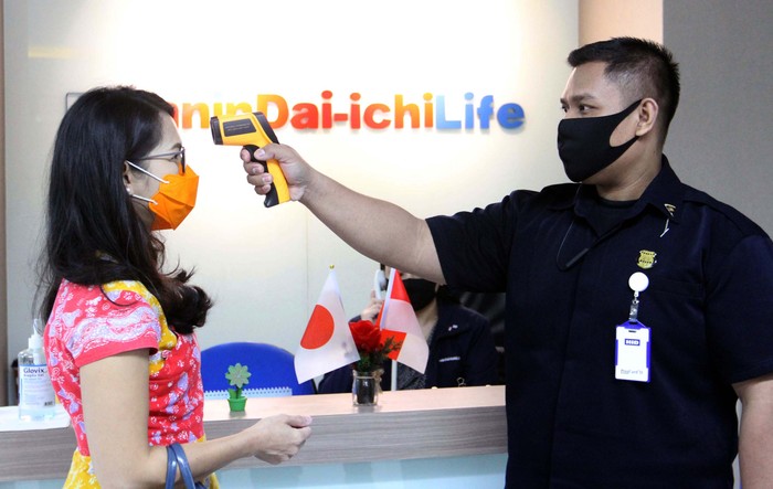Pencairan Klaim Asuransi Rp 27,2 M Panin Dai Ichi Life kembali mencairkan klaim nasabah meninggal dunia pada ahli waris dari salah satu produk asuransi jiwa dengan total manfaat pertanggungan sebesar Rp 27,2 miliar.
