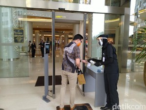Suasana New Normal Hari Pertama di Trans Studio Mal Cibubur