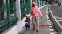 PT KAI pun mendukung penuh proyek penataan stasiun ini sejak pertama kali dicanangkan, karena akan meningkatkan pelayanan kepada para penumpang kereta api dan memberikan nilai tambah bagi kawasan stasiun yang dikelola oleh KAI. Agung Pambudhy/detikcom.