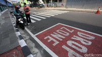 Sebelum pandemi Covid-19, rata-rata volume penumpang di Stasiun Tanah Abang adalah 40 ribu penumpang per hari, Sudirman 25 ribu penumpang per hari, Pasar Senen 15 ribu penumpang per hari, dan Stasiun Juanda 14 ribu penumpang per hari. Agung Pambudhy/detikcom.