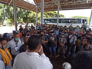 Sopir Truk Logistik Akhirnya Diizinkan ke Bali Tanpa Rapid Test, Tapi ....