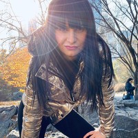 Wanita ini punya profesi unik yang jarang dijumpai dalam karier seseorang. Wanita asal London ini mengaku dirinya sebagai guru orgasme. Seperti apa pekerjaannya?  Foto: dok. Instagram