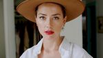 Potret Kebersamaan Amber Heard dan Cara Delevingne