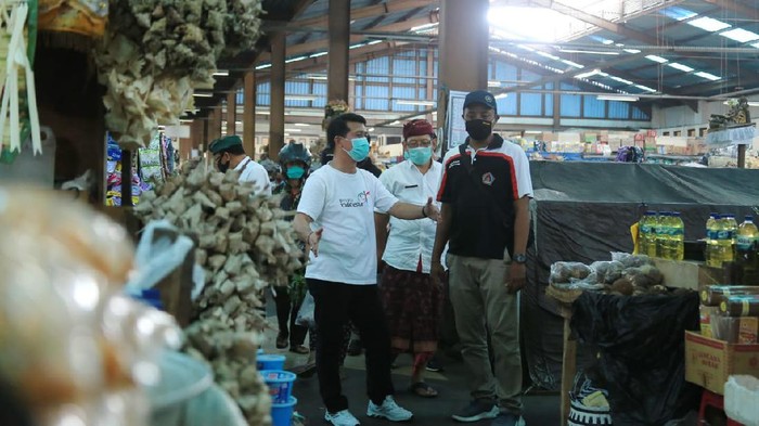 Bupati Klungkung, I Nyoman Suwirta