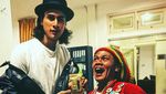 Menikahi Tara Basro, Ini Pesona Daniel Adnan Saat Kulineran