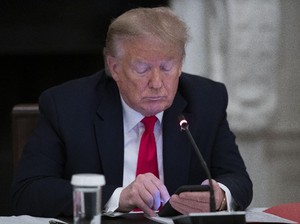 Kata Trump Soal Desakan Pakai Masker, Jet Tempur AS Jatuh Lagi