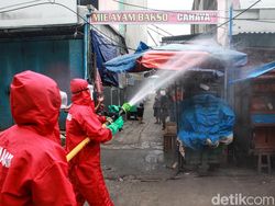 Hari Kedua Penutupan Pasar Kebayoran Lama