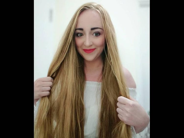 Potret Wanita dengan Rambut Panjang 1,5 M Bak Rapunzel Dunia Nyata