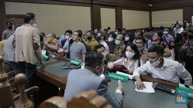 Nasabah Indosurya saat sidang Verifikasi Bilyet di Pengadilan Negeri Jakarta Pusat, Jumat (19/6/2020)  (CNBC Indonesia/ Muhammad Sabki)