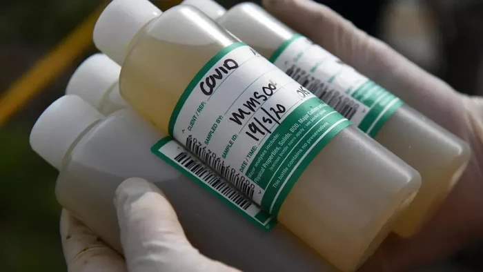 Para peneliti di Italia mengidentifikasi virus Corona dalam sampel air limbah (AFP Photo)