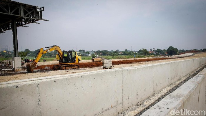 Pembangunan Tol Cengkareng-Kunciran Terus Dikebut Pembangunan Tol Cengkareng-Kunciran terus berjalan meski di tengah pandemi COVID-19. Tol tersebut ditargetkan dapat rampung di akhir tahun 2020.