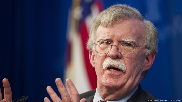 Presiden AS Donald Trump Berusaha Hentikan Penerbitan Buku John Bolton