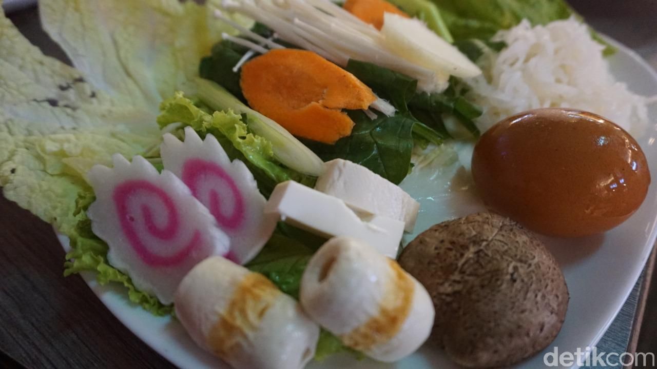 Protokol kesehatan di restoran shabu-shabu