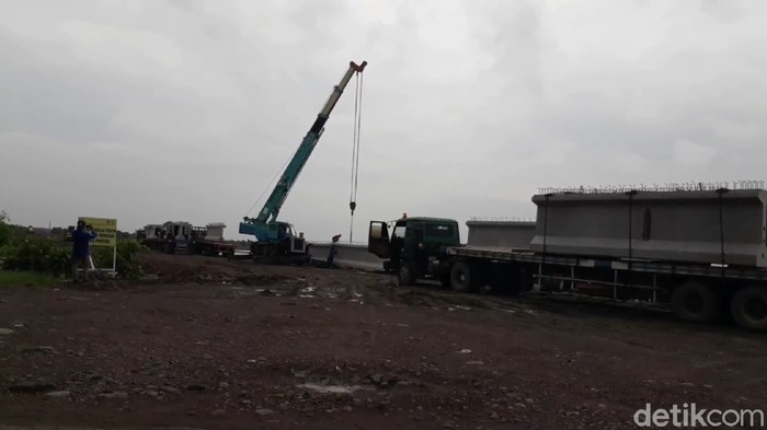 Proyek pembangunan Jalan Lingkar Utara (Jalingkut) Brebes, Kamis (18/6/2020).