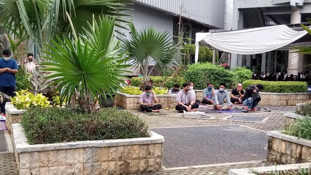 Salat Jumat di Masjid Fatahillah Balai Kota DKI (Kadek/detikcom)
