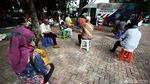 Salut! Pemohon SIM Keliling Ini Tertib Jaga Jarak