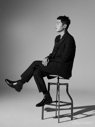 Song Joong Ki untuk majalah Hi_High