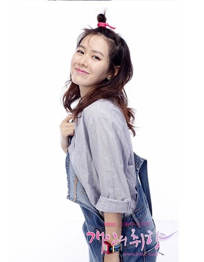 Meski tampil berantakan dalam drama Personal Taste, Son Ye Jin tetap terlihat menawan ketika bersanding dengan Lee Min Ho. Foto: MBC