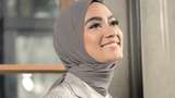 Ayudia Bing Slamet Perkenalkan Gaya Hijab Hijami