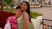 Kedekatan Rich Brian dan Vanntey sedang ramai dibicarakan. Meski belum ada pengakuan resmi dari keduanya kalau berpacaran, Rich Brian dan Vanntey sudah sering memamerkan momen mesra. Foto: Instagram vannteyy