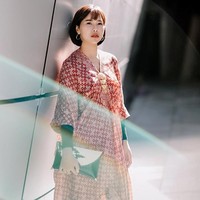 Tak terbayangkan sebelumnya oleh Yani Mustafa atau lebih dikenal dengan Yannie Kim akan mendapatkan jodoh di Korea, saat ia menjalani magang di suatu perusahaan pada 2000. Yannie yang dikenal sebagai artis drama Korea dari Bekasi itu mengungkapkan kisah cintanya dengan pria Korea bernama Ko Incheol, yang menurutnya tak selalu seindah seperti kisah drakor. Foto: dok. pribadi Yannie Kim