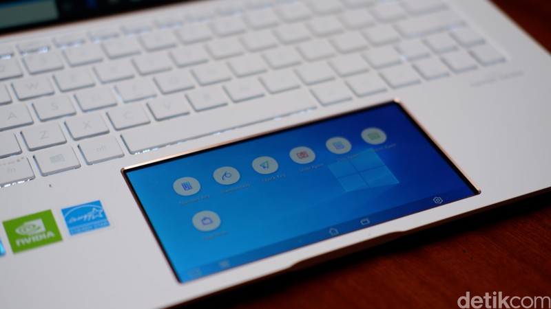 Asus ZenBook Edition 30 UX334FL