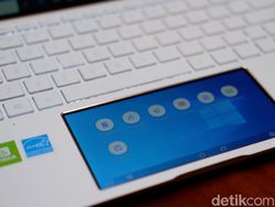 Asus ZenBook Edition 30, Notebook Mewah Bertahta Emas 18 Karat