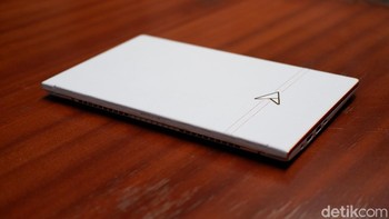 Bagaimana menurut kamu penampilan Zenbook Edition 30 UX334FL ini? Foto: Adi Fida Rahman/detikINET