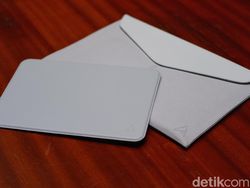 Asus ZenBook Edition 30, Notebook Mewah Bertahta Emas 18 Karat