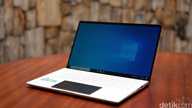 Asus ZenBook Edition 30 UX334FL