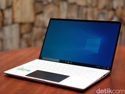 Asus ZenBook Edition 30, Notebook Mewah Bertahta Emas 18 Karat