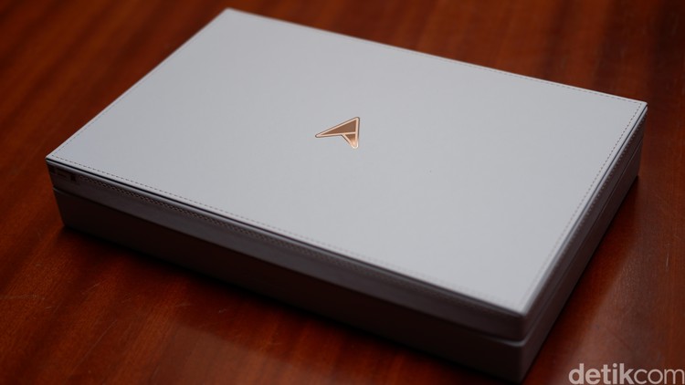 Asus ZenBook Edition 30 UX334FL Asus ZenBook Edition 30 UX334FL