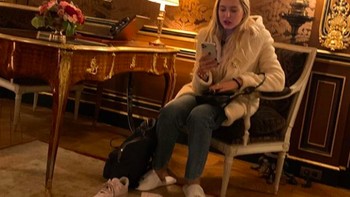 Ini saat mengenakan pakaian cukup mewah. Tapi secara umum, Eve tidak suka mengumbar kemewahan di Instagram. Foto: Instagram