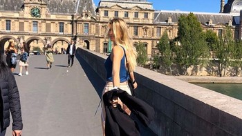 Saat berwisata di Paris. Foto: Instagram