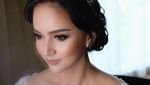 Cantiknya Angelica Simperler Berbusana Pengantin di Hari Pernikahan
