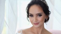 Foto-foto Angelica Simperler diunggah Agung Saputra dari Bentuk Management. (Foto: dok. Instagram @agungsaputrabm)
